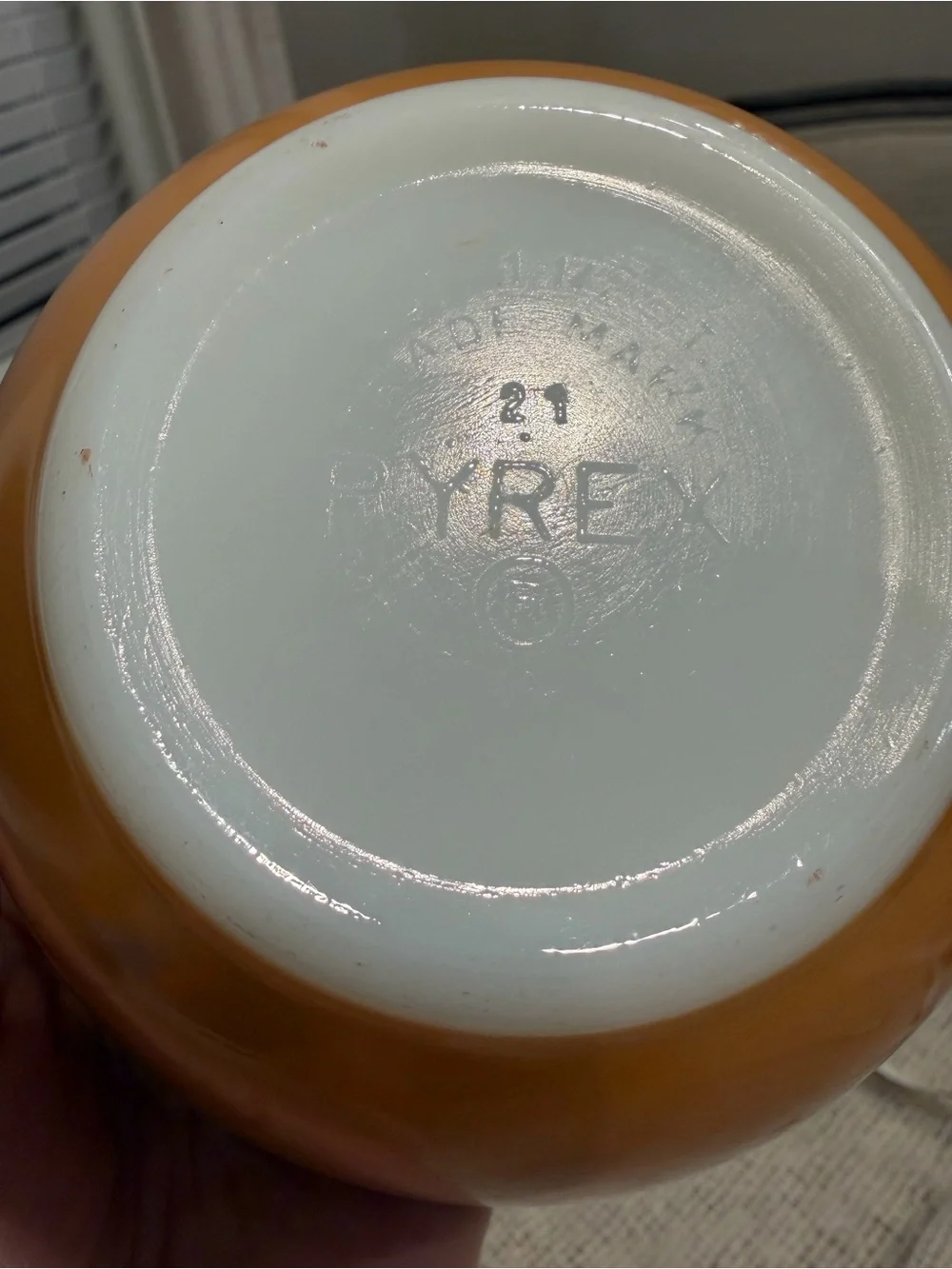 Pyrex Old Orchard vintage Small Mixing Bowl 1.5 Pint Brown Glass. Made in USA